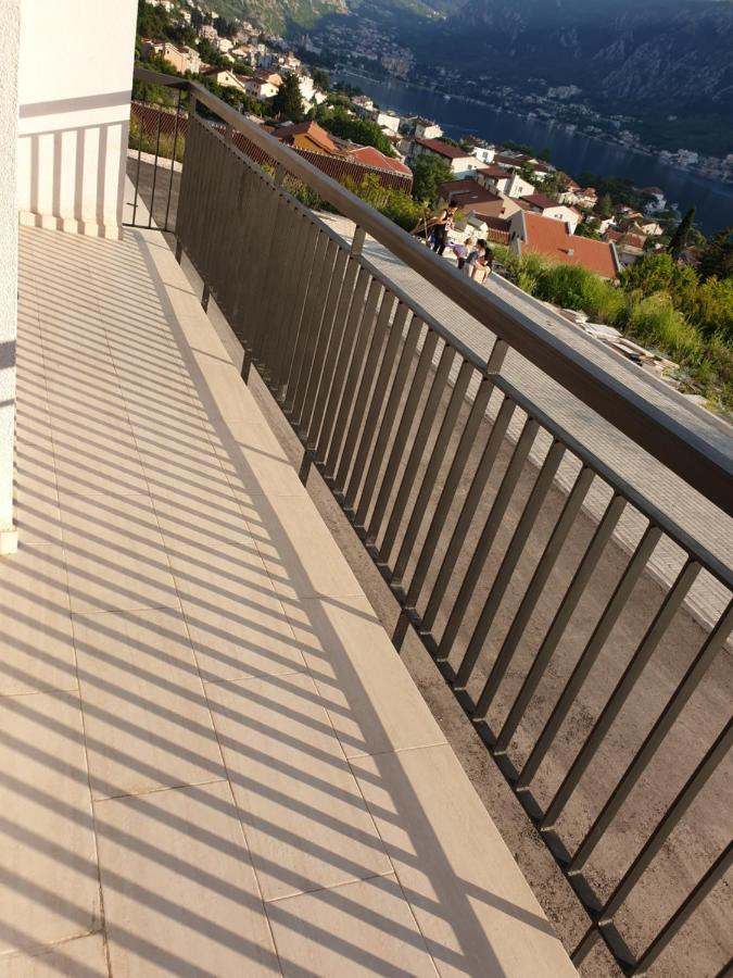 Apartment Marta 2 Котор Экстерьер фото